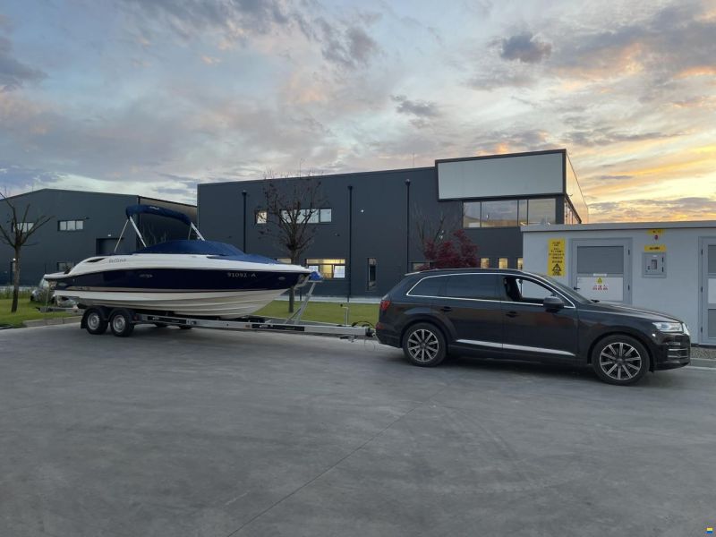 Sea Ray 230 SLX