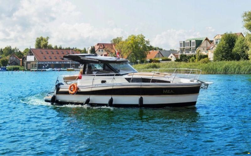 Chobot Yachts Nautic 900