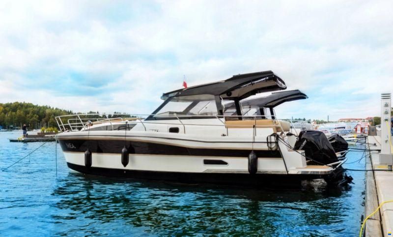 Chobot Yachts Nautic 900