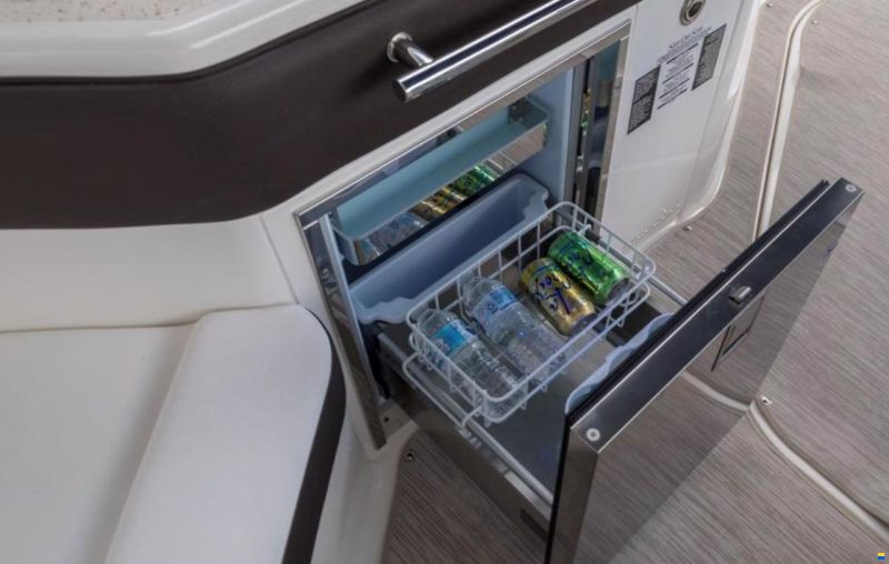Sea Ray 320 DAE
