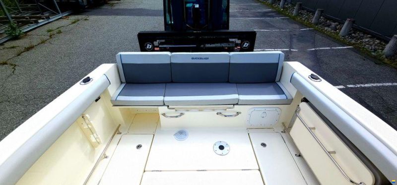Quicksilver 625 Pilothouse