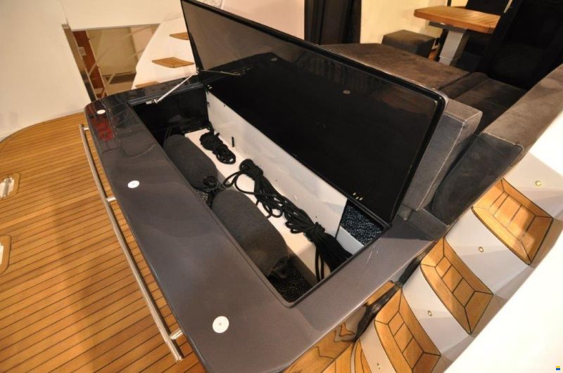 Focus Motor Yacht Power 44