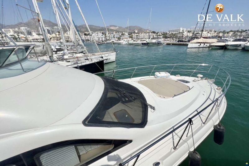 Sea Ray 52 Sedan Bridge