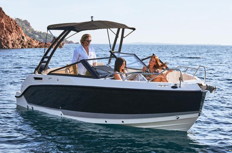 Quicksilver Activ 675 Bowrider