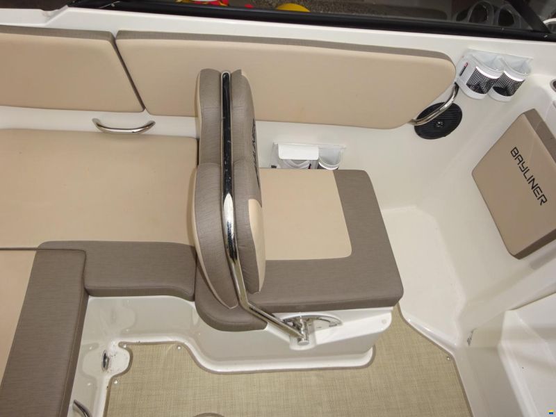 Bayliner VR 5 C