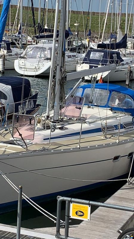 Bavaria 350 Caribic image