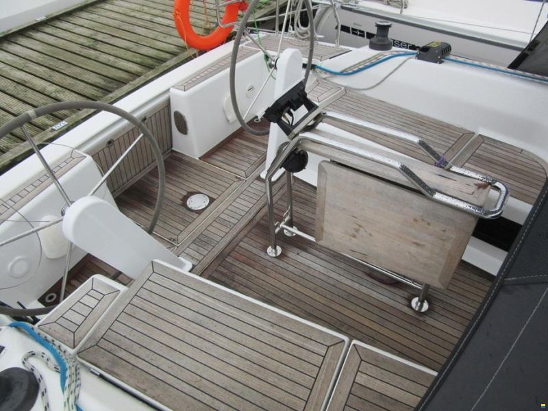 Hanse 348