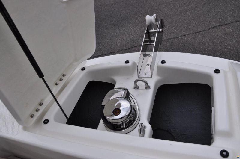 Quicksilver Activ 605 Open