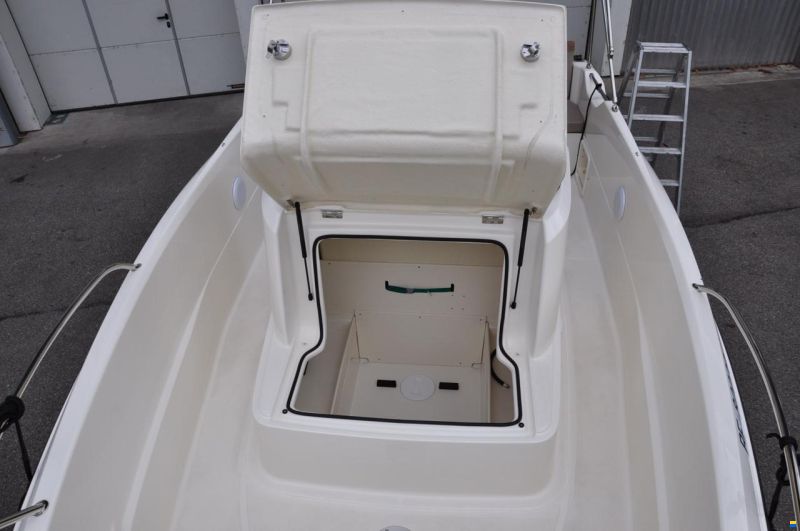 Quicksilver Activ 605 Open