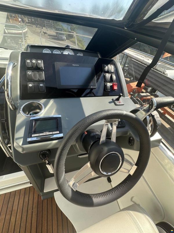 Jeanneau Leader 30