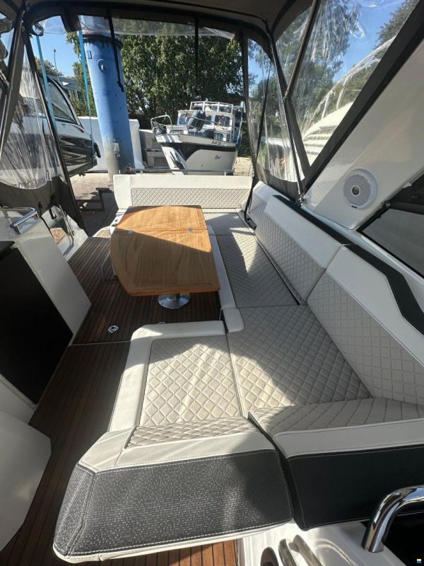 Jeanneau Leader 30