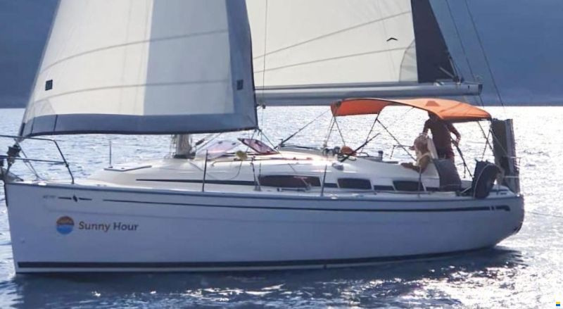 Bavaria 31ft image