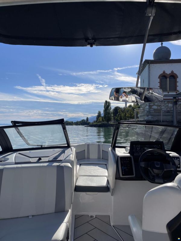 Malibu Wakesetter 22 LSV