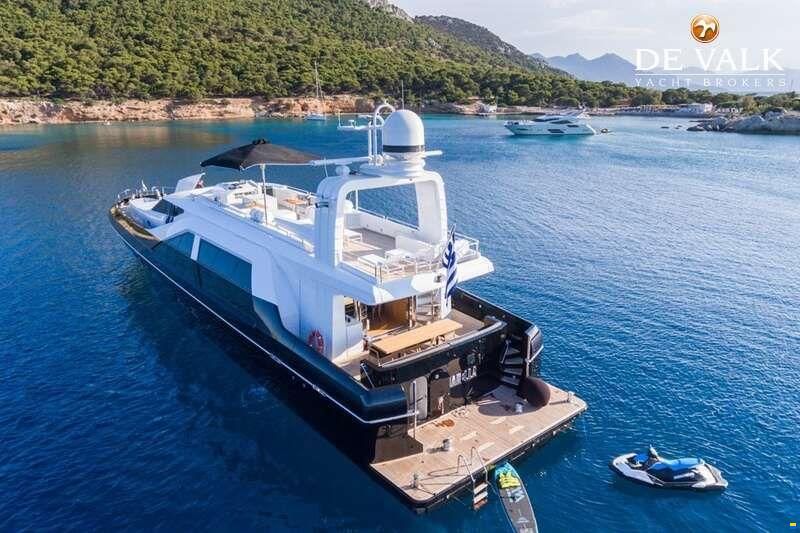 Devonport Yachts 137