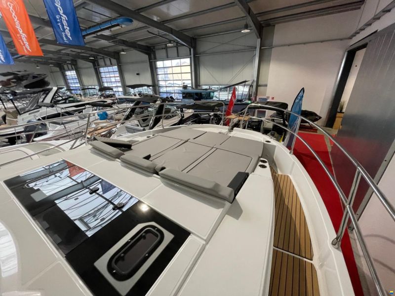 Jeanneau Merry Fisher 1295 Coupe
