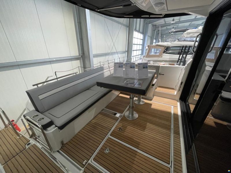 Jeanneau Merry Fisher 1295 Coupe