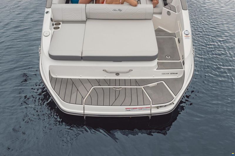 Sea Ray SDX 270 Surf Europe