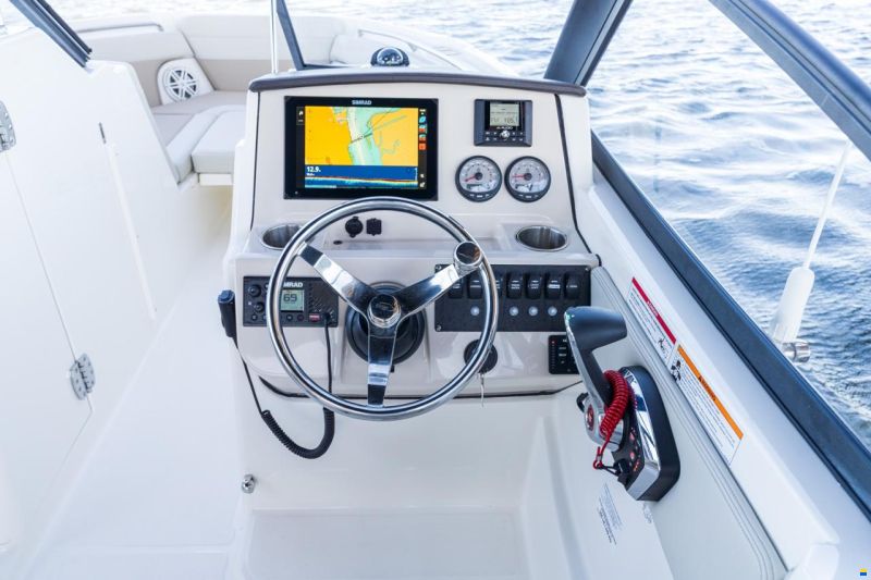 Boston Whaler 210 Vantage