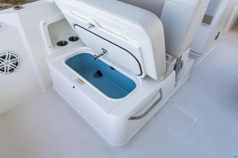 Boston Whaler 210 Vantage