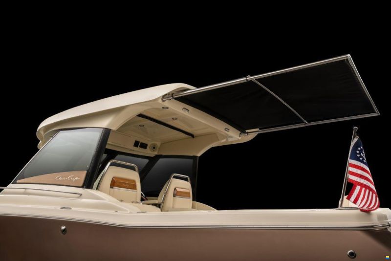 Chris Craft Calypso 32 Outboard