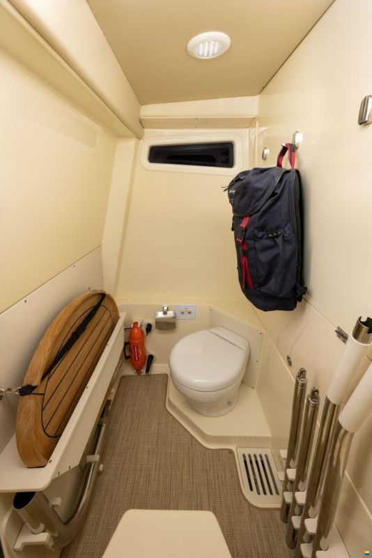 Chris Craft Catalina 28 Outboard