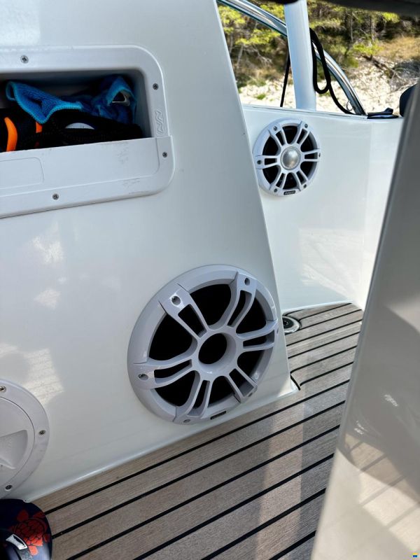 Jeanneau Cap Camarat 9.0WA Hardtop