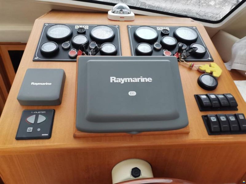 Cantiere navale Viareggio Bellcraft 1000