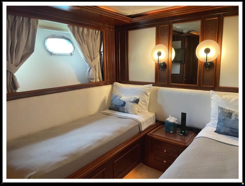 Custom Line Navetta 27