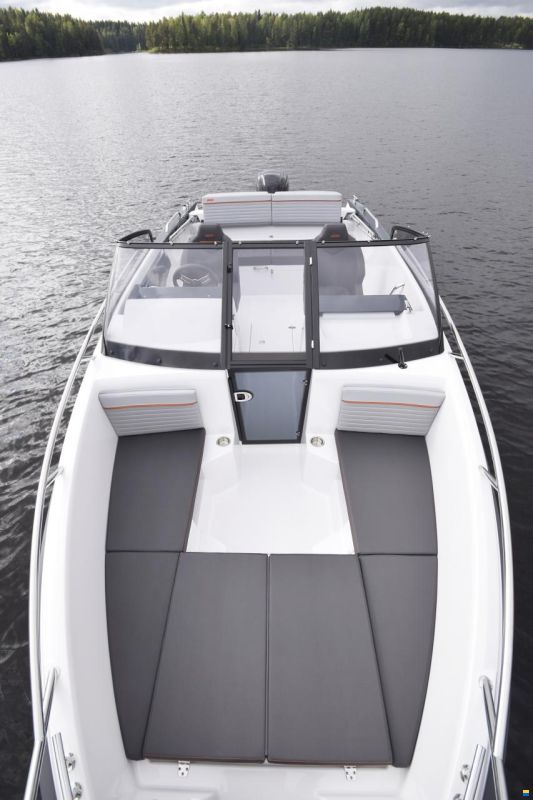 Bella 600 Bowrider