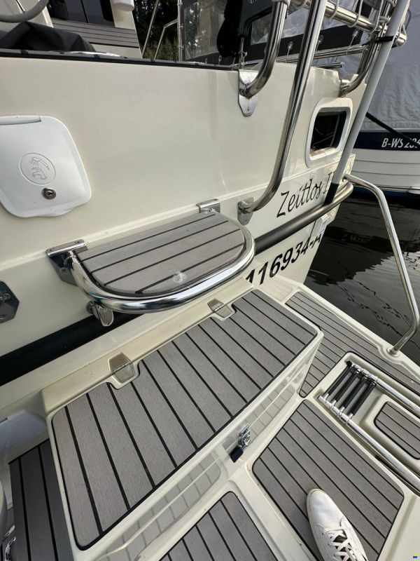 Masuria Yachts Marim 808