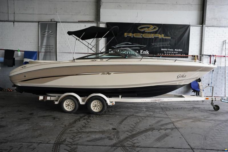 Sea Ray 230 SIGNATURE SELECT