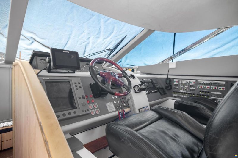Fairline Squadron 74