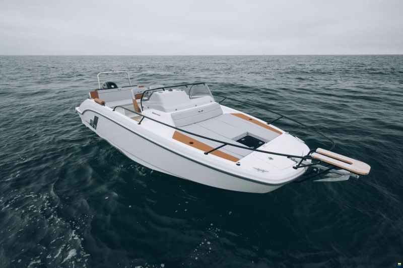 Bénéteau Flyer 7 Sundeck