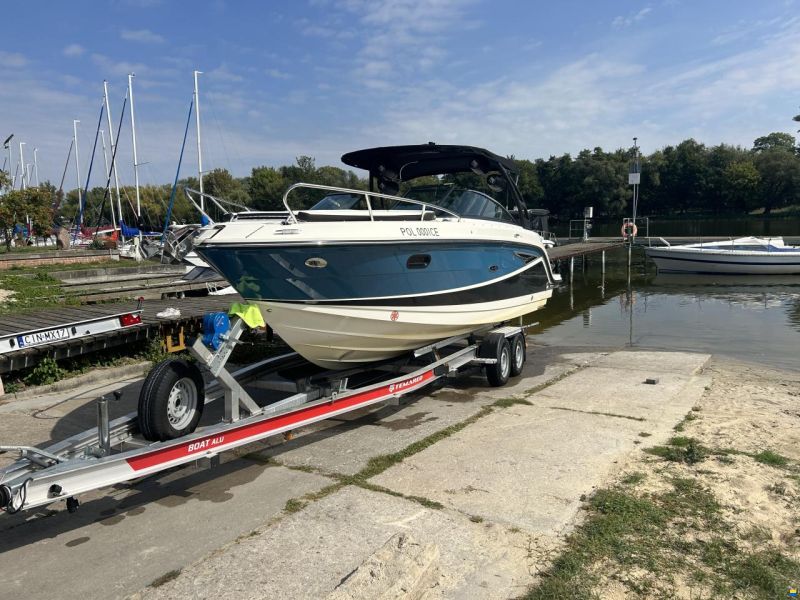 Sea Ray 250 SSE