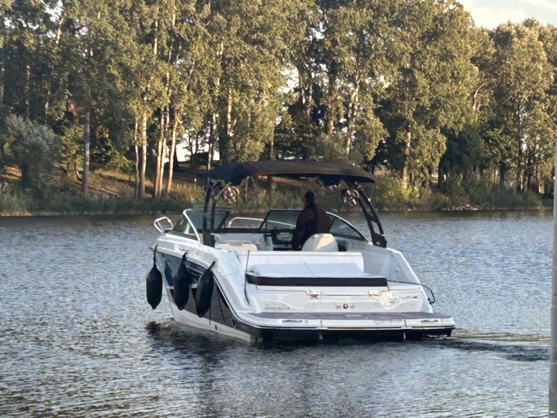 Sea Ray 250 SSE