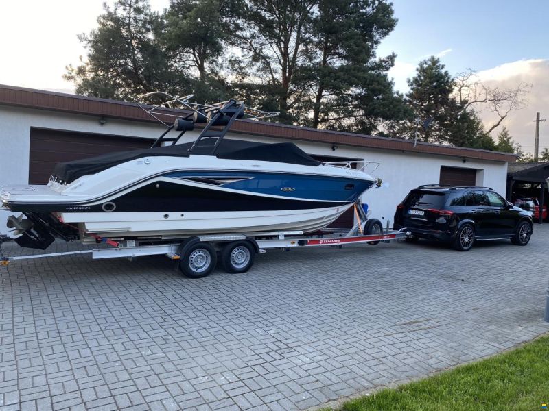 Sea Ray 250 SSE
