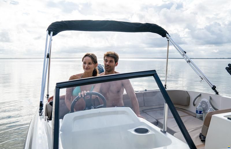 Quicksilver 525 AXESS / Mercury 115 prêt à naviguer