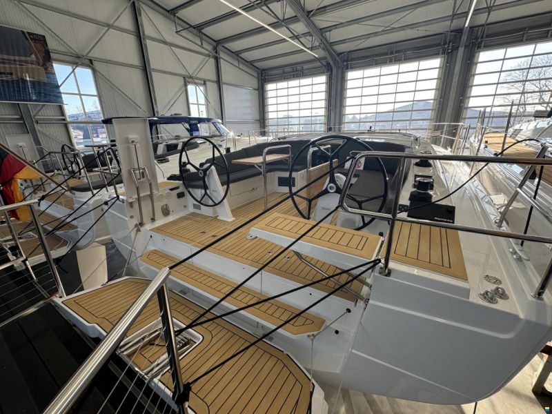 Hanse 410 NEU auf Bestellung, segelklar zu Was