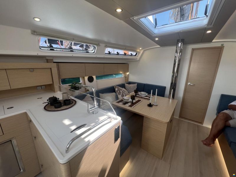 Hanse 410 NEU auf Bestellung, segelklar zu Was