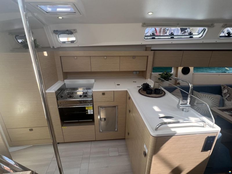 Hanse 410 NEU auf Bestellung, segelklar zu Was