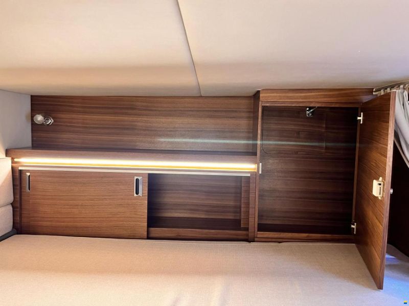 Sea Ray 320 Sun Dancer