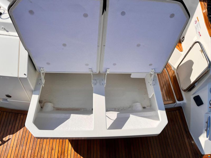 Sea Ray 320 Sun Dancer