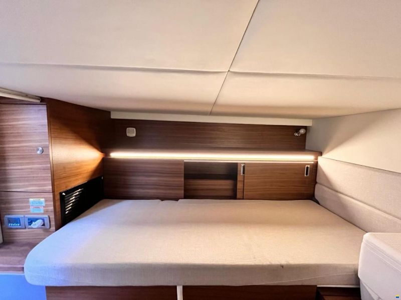 Sea Ray 320 Sun Dancer