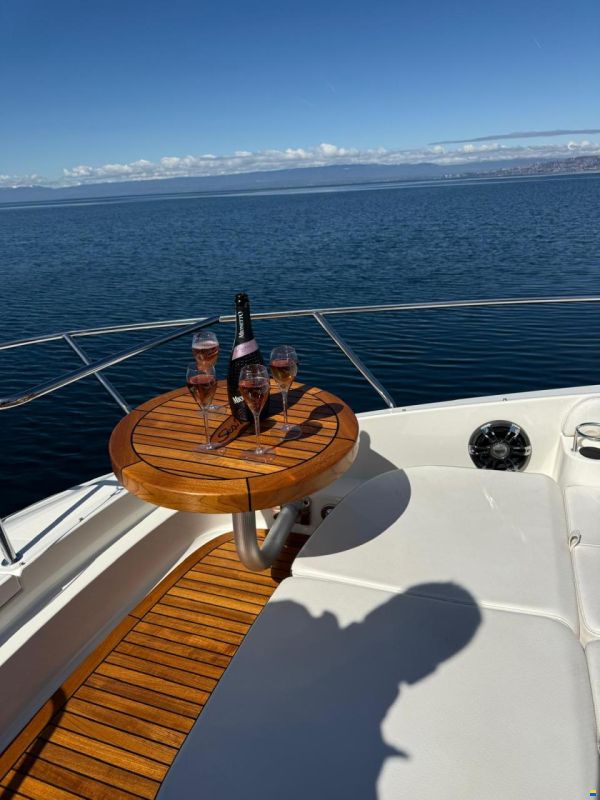 Sea Ray 320 Sun Dancer