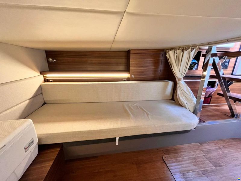 Sea Ray 320 Sun Dancer