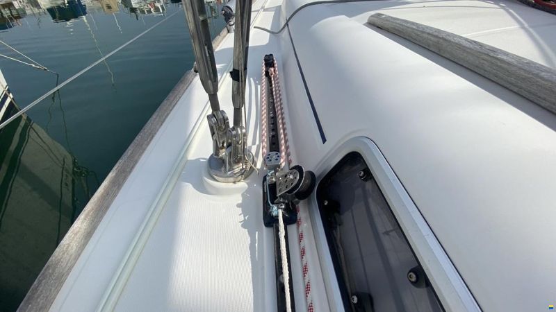 Dufour 40