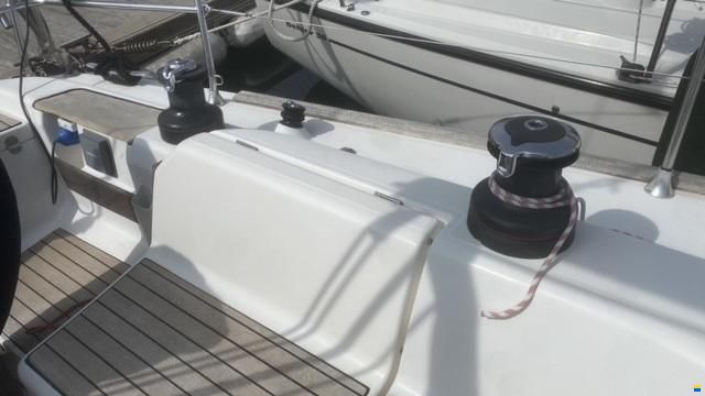 Dufour 40