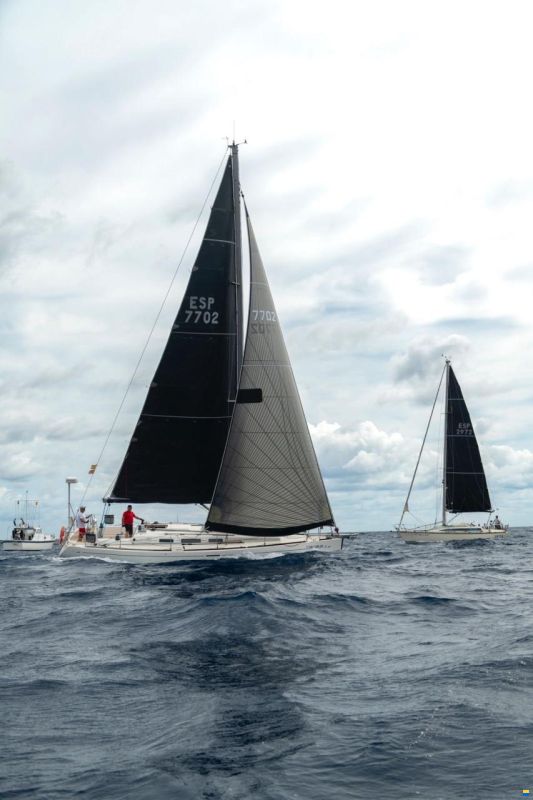 Dufour 40