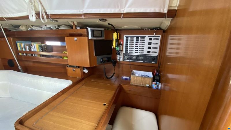 Dufour 40