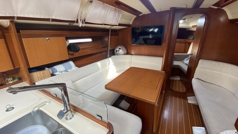 Dufour 40